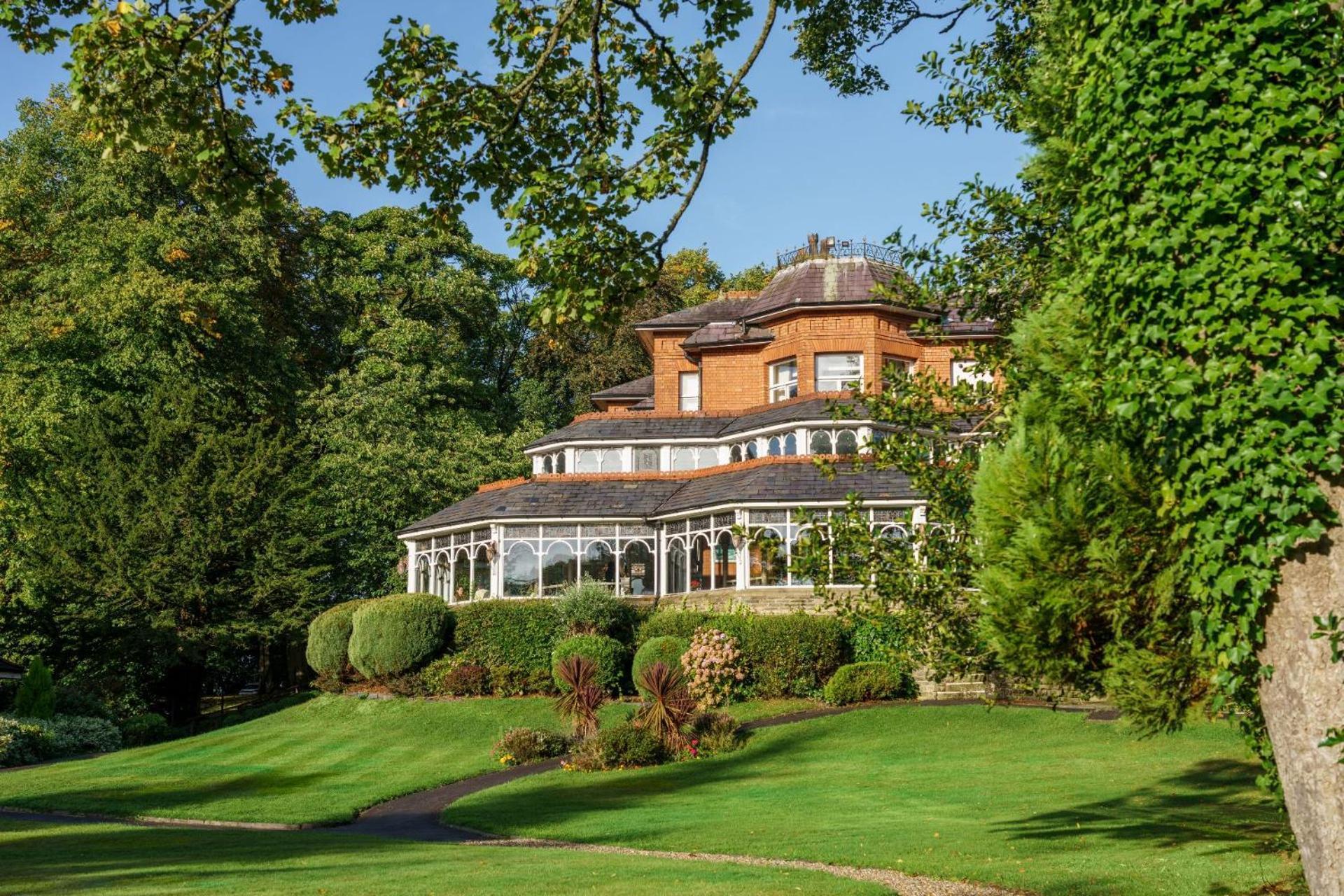 Macdonald Kilhey Court Hotel Уиган Экстерьер фото