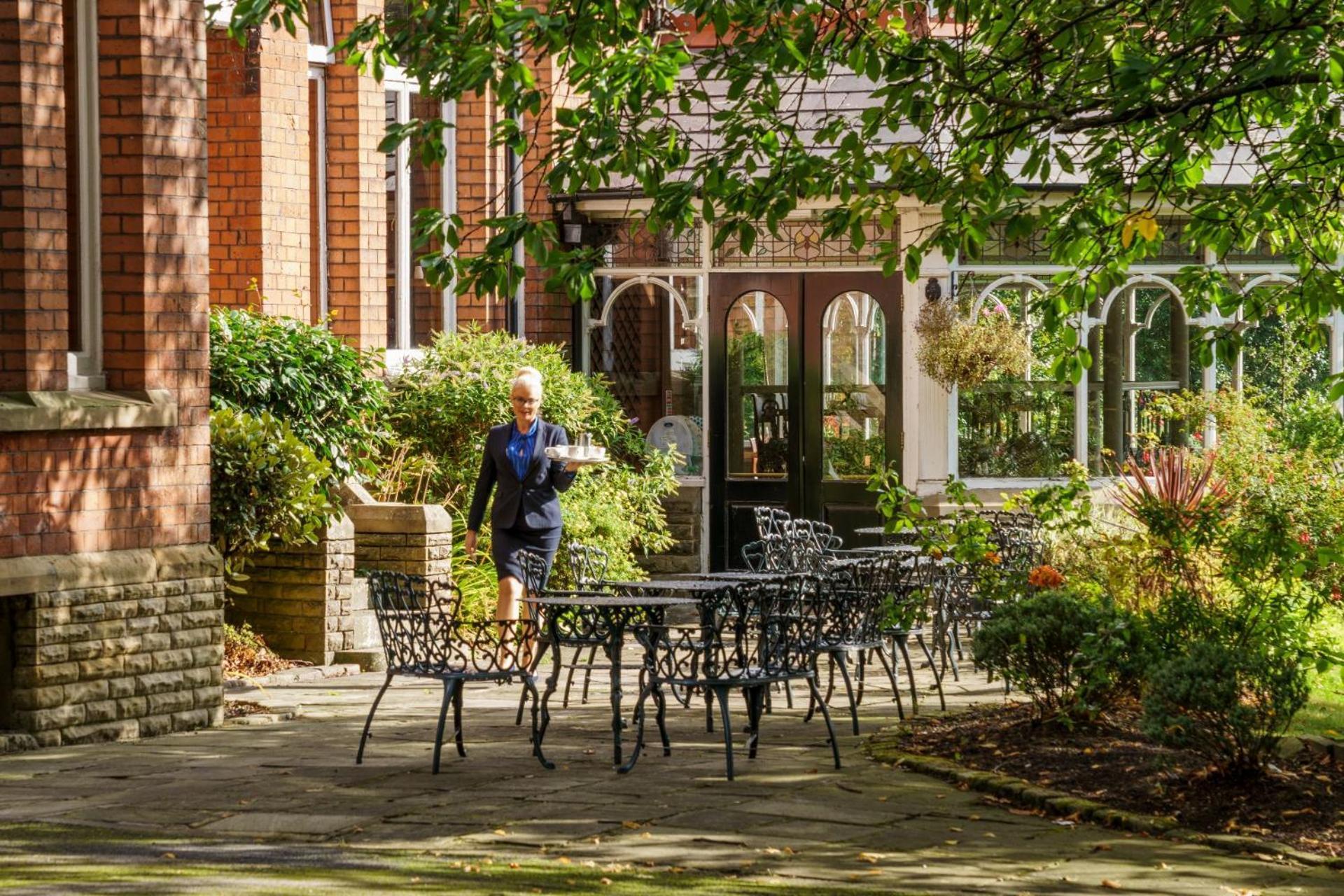 Macdonald Kilhey Court Hotel Уиган Экстерьер фото